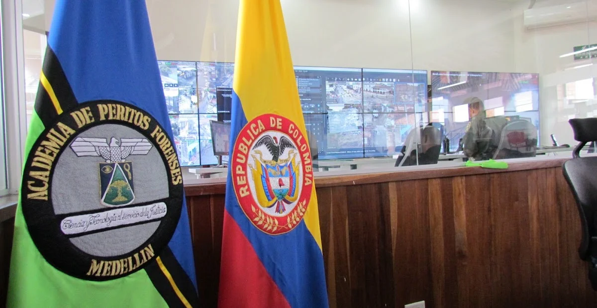 Academia de Peritos Forenses