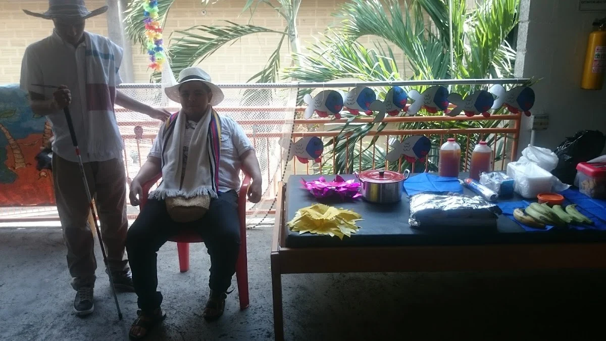 ASOCIACION AMIGOS CON CALOR HUMANO