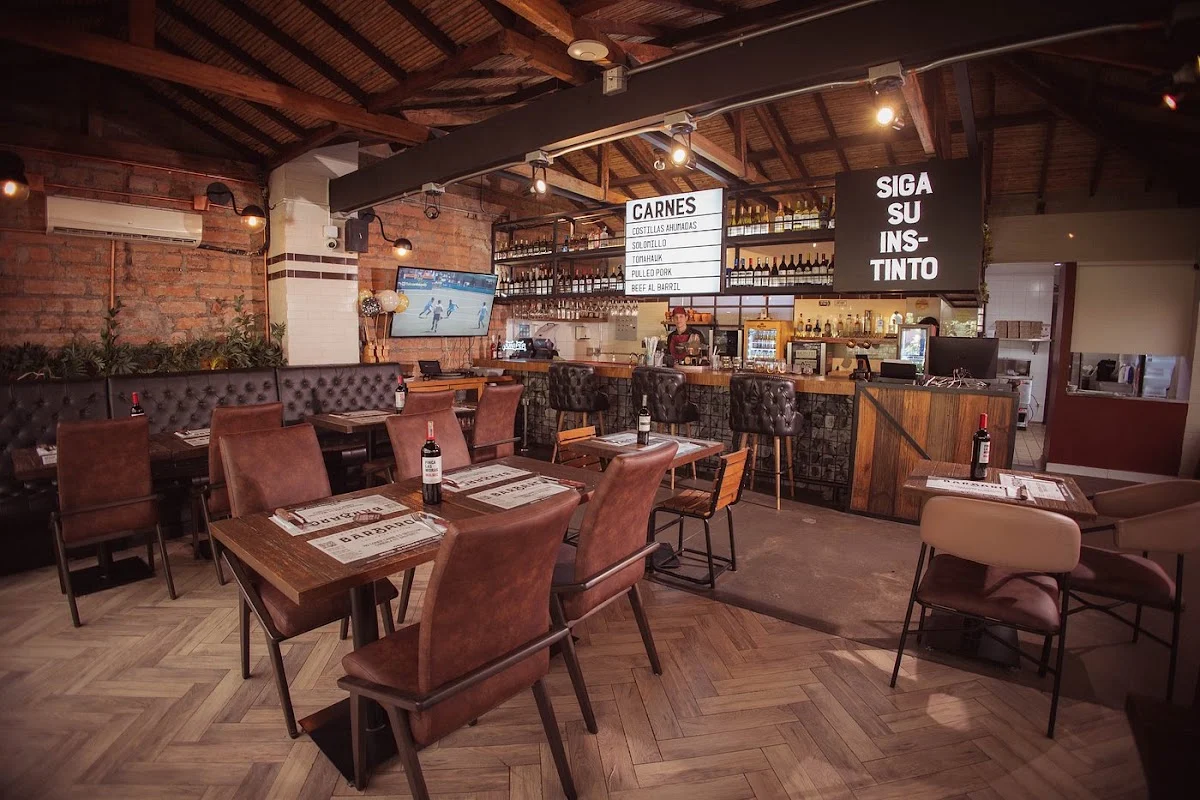 Bárbaro Cocina Primitiva sede Laureles