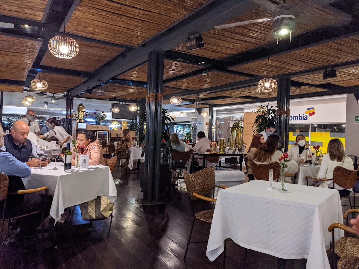 Café Le Gris - 4