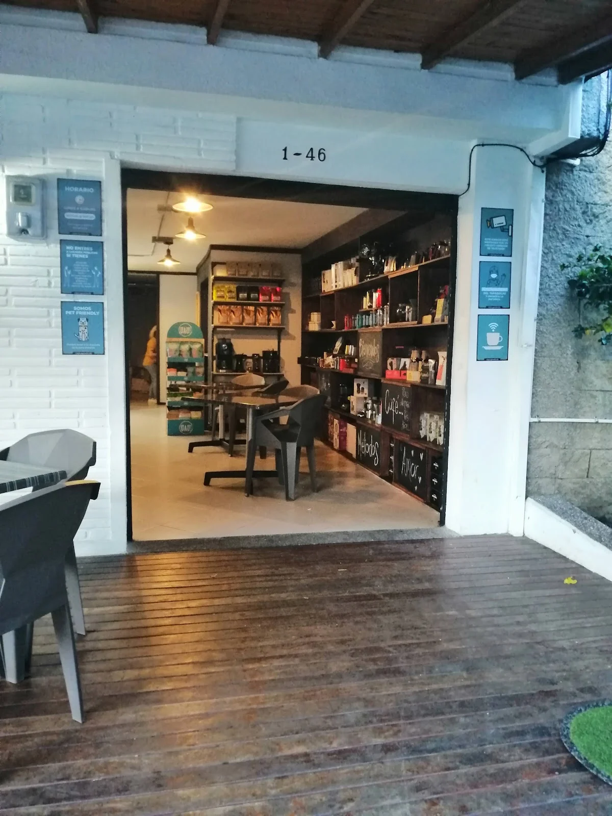 Café Tipica - 2
