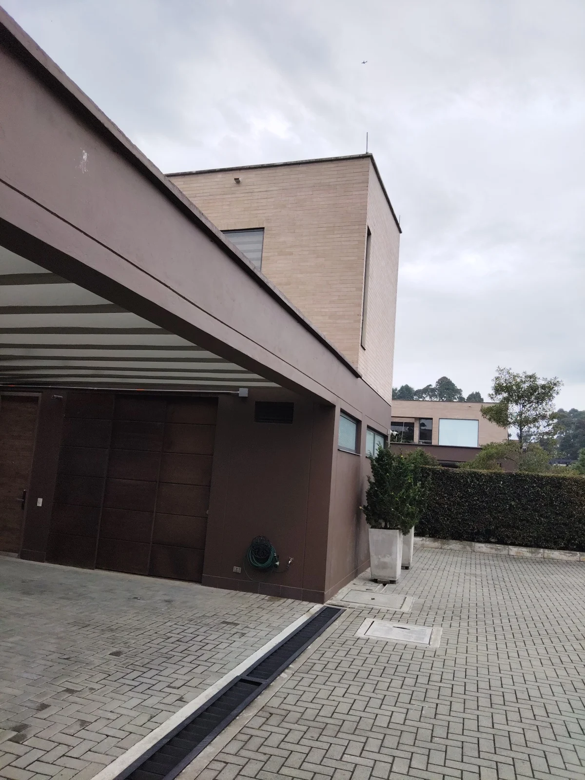 Cantagirone - Sala de Negocios - 2