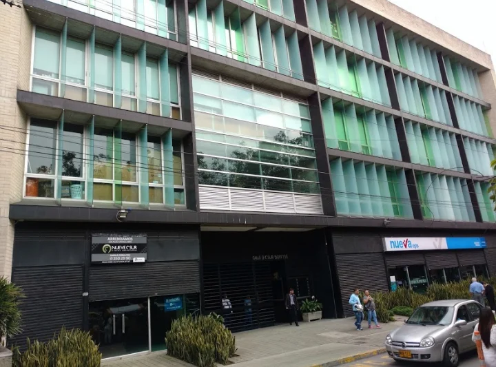 Centro Empresarial Nueve C Sur