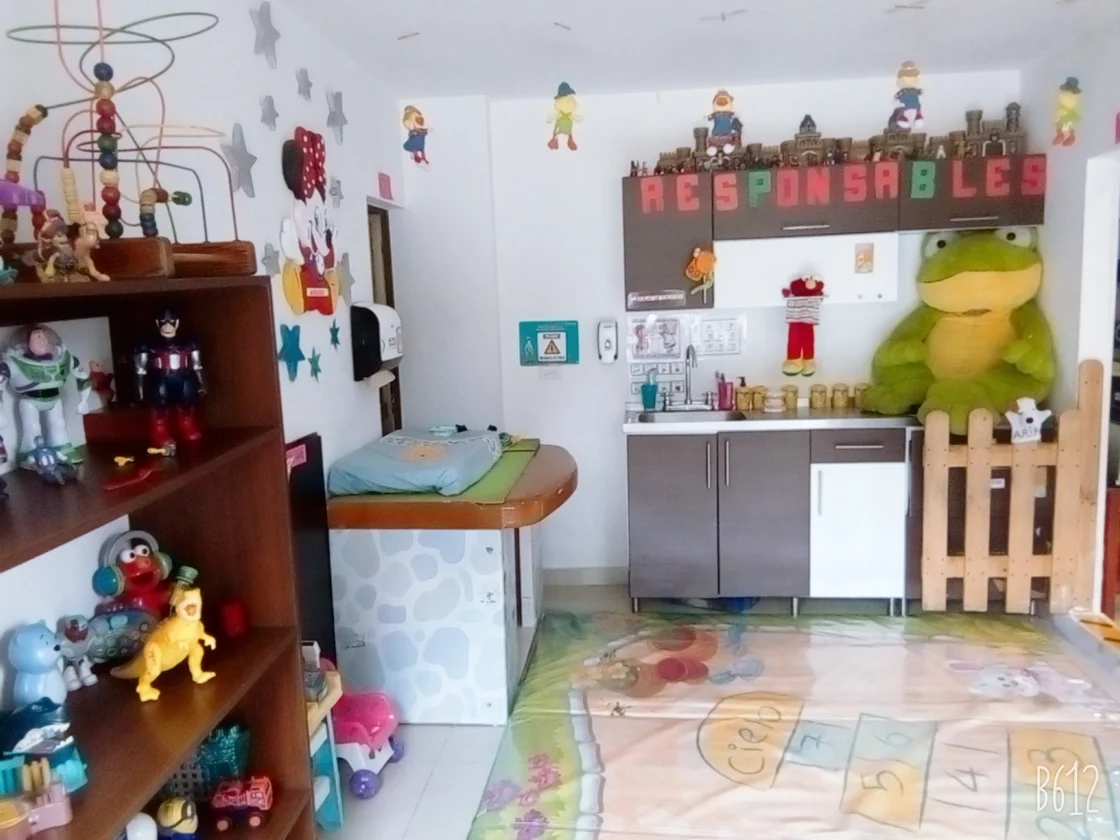 Centro Infantil Alegrías y Crayolas
