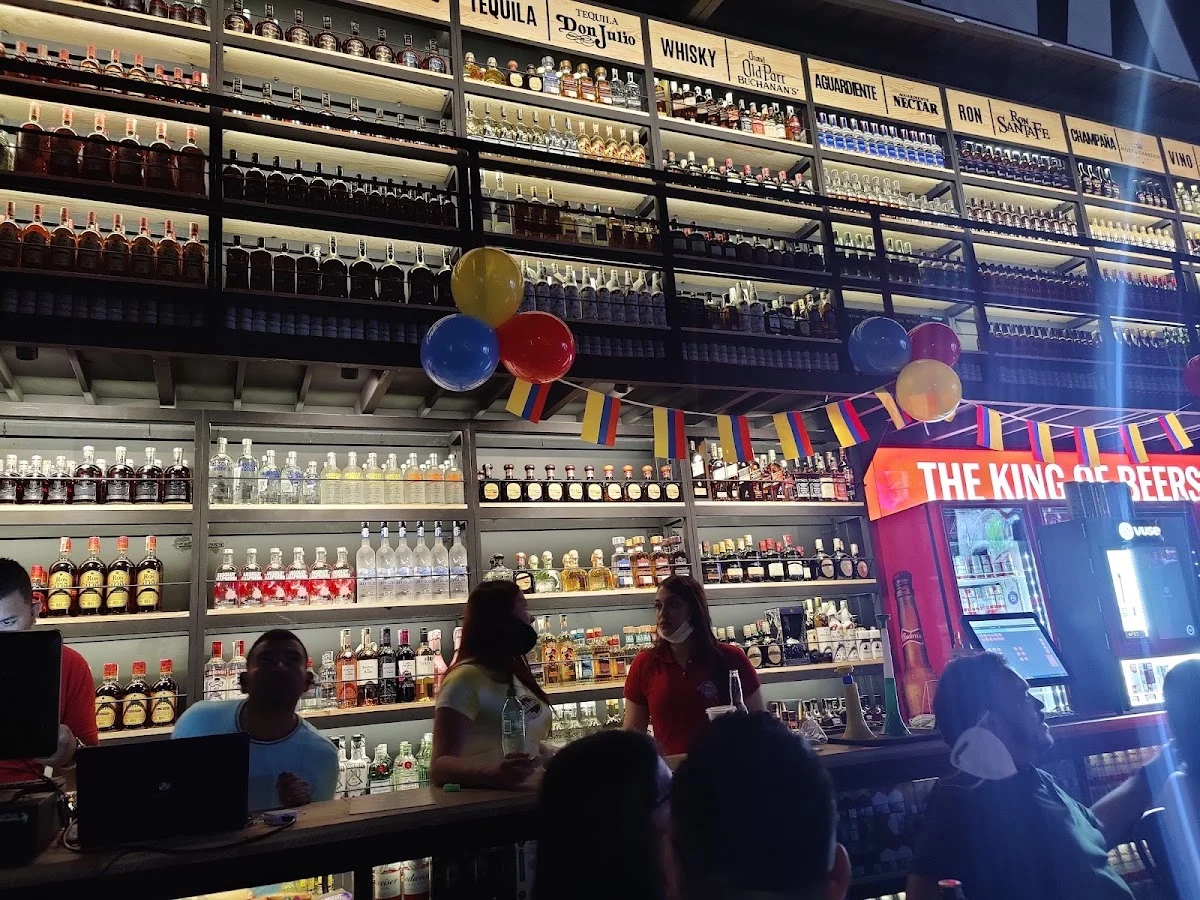 Chupitos Medellin | Bar Parque Lleras
