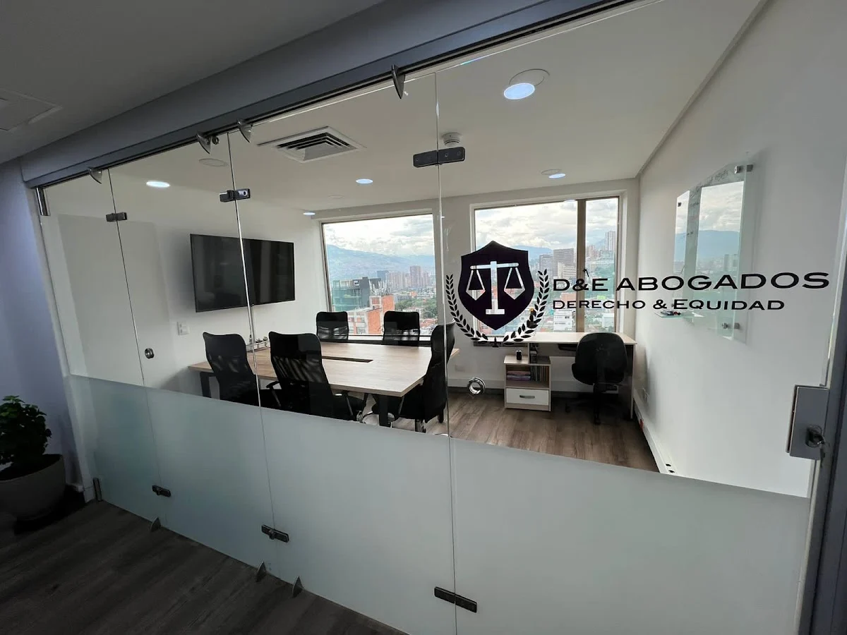 Derecho & Equidad - Abogados en Medellín