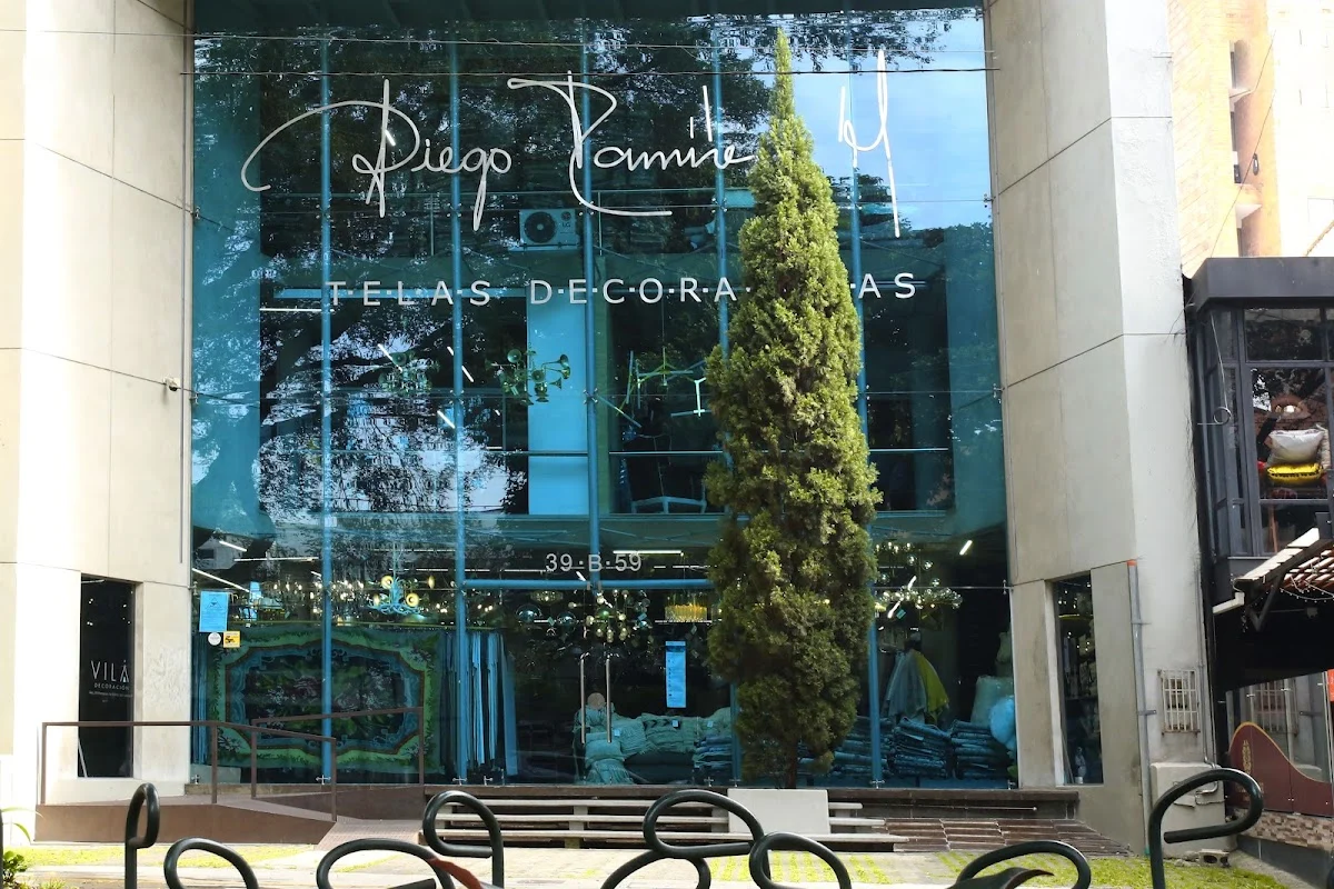 Diego Ramírez M. - Telas Decorativas
