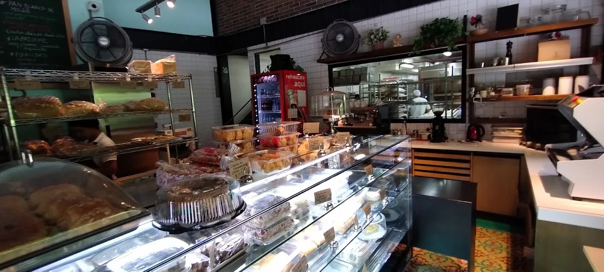Eduardo Madrid Tienda Gourmet de Panes - 6