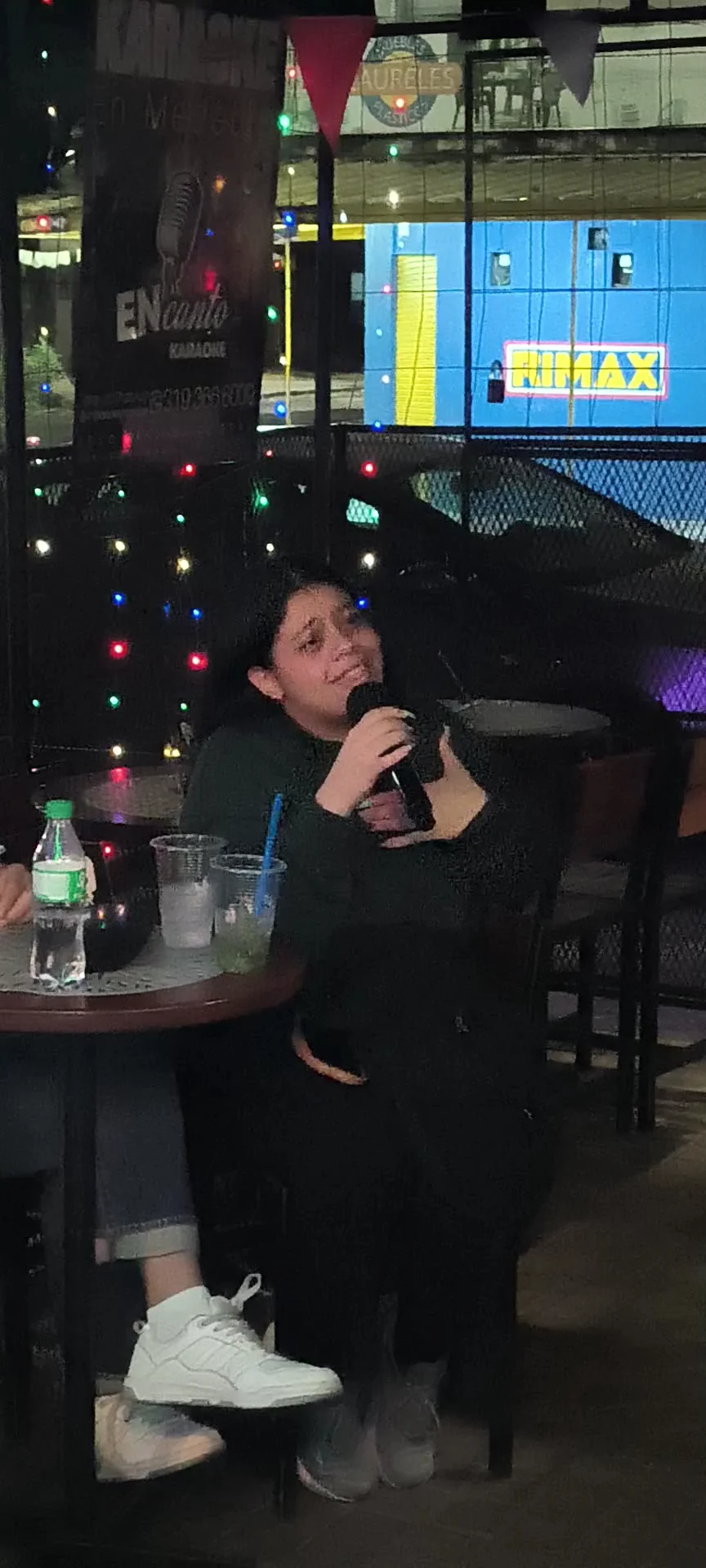 EnCanto Karaoke Bar - 5