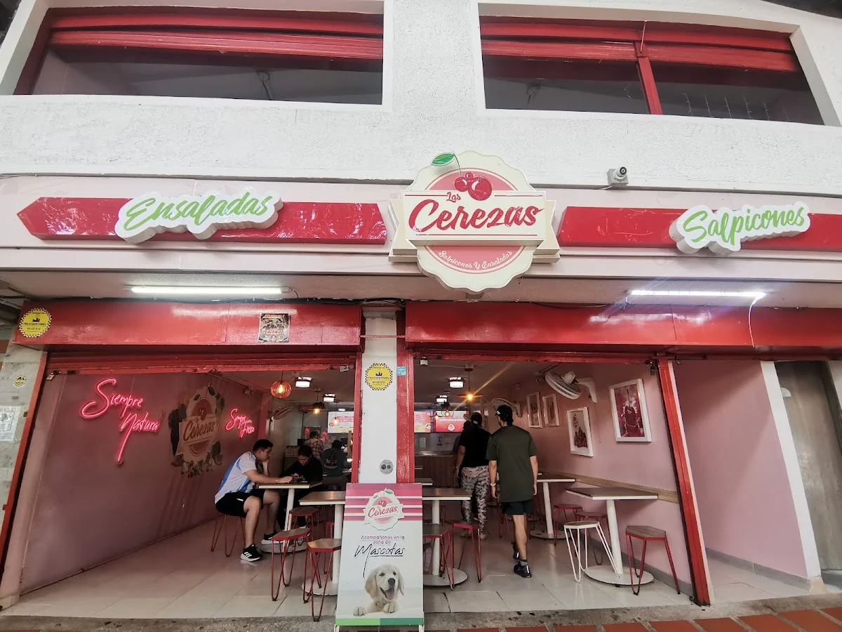 Frutería y Heladería Las Cerezas
