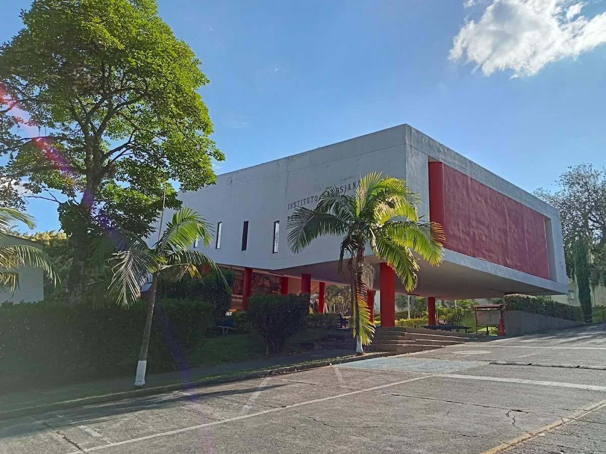 Instituto Salesiano Pedro Justo Berrío