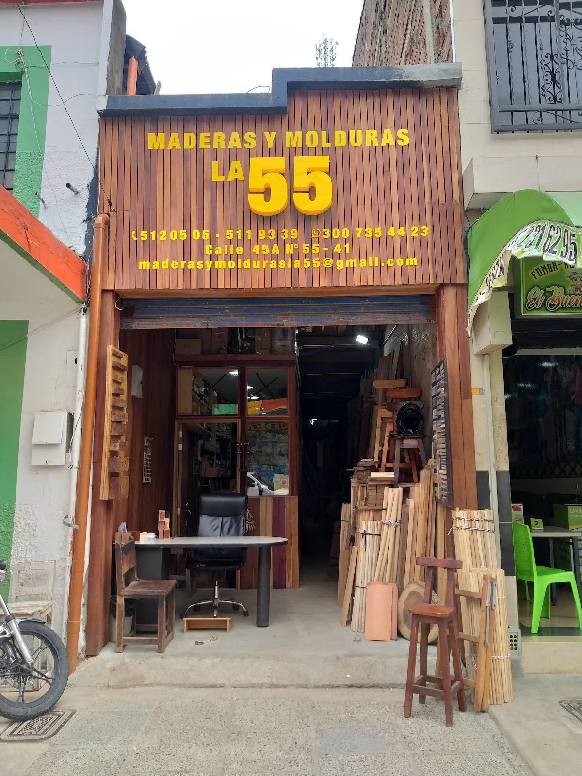 Maderas y Molduras La 55