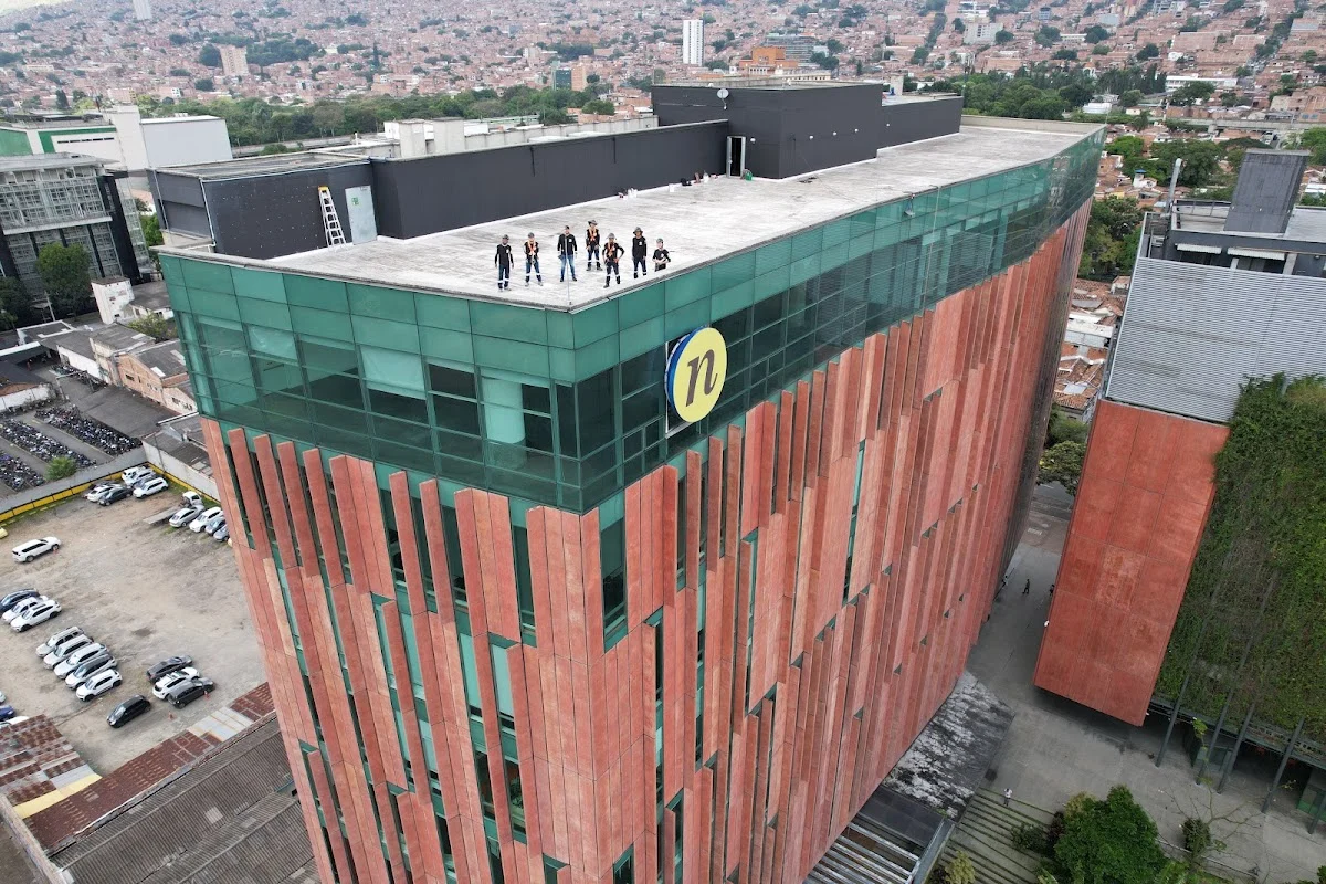 Mantenimiento de Fachadas y Acabados en Medellín, Antioquia | Conaltitud S.A.S