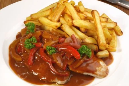 Marcel's Currywurst - las mejores salchichas alemanas de Medellín - 2