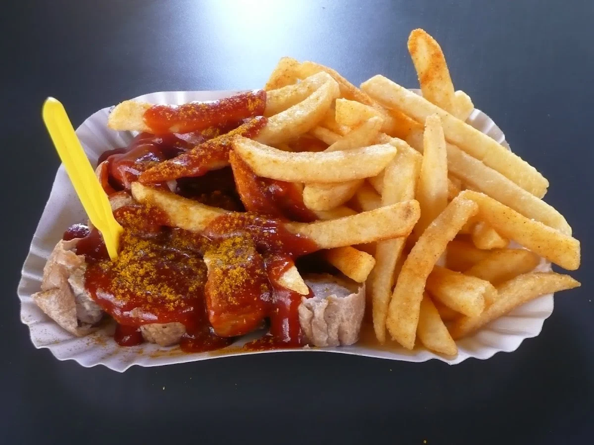 Marcel's Currywurst - las mejores salchichas alemanas de Medellín