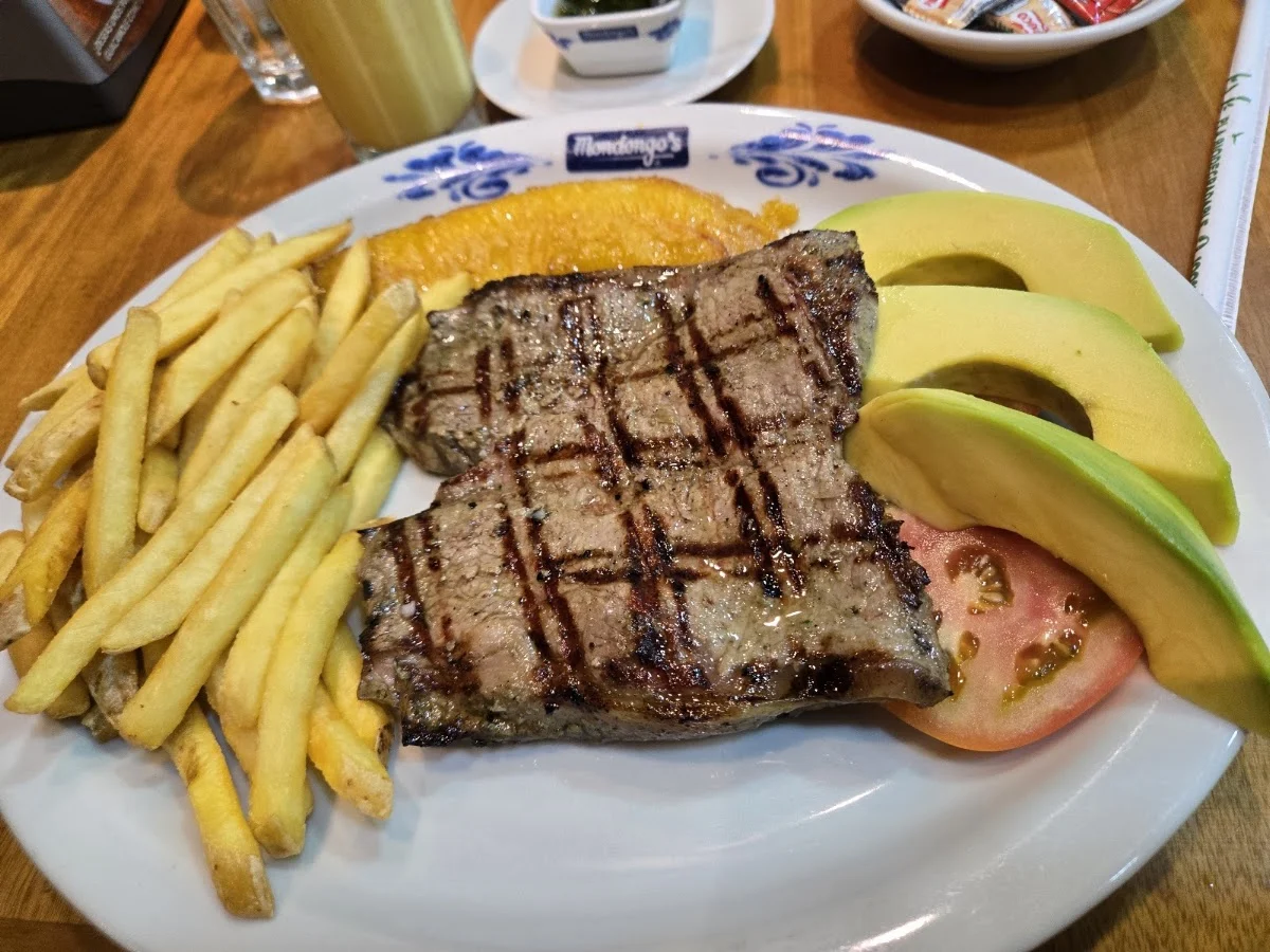 Restaurante Mondongo's La 70 - 13