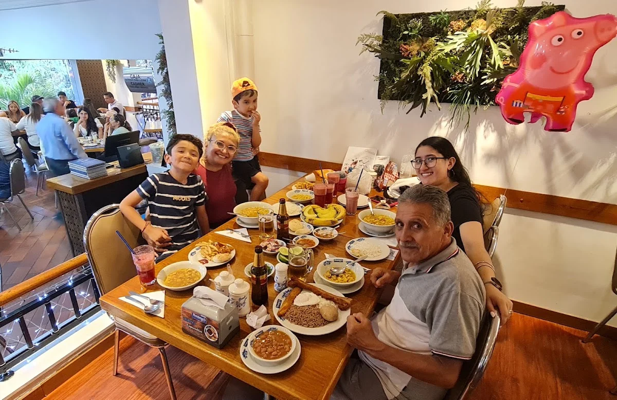 Restaurante Mondongo's La 70 - 5