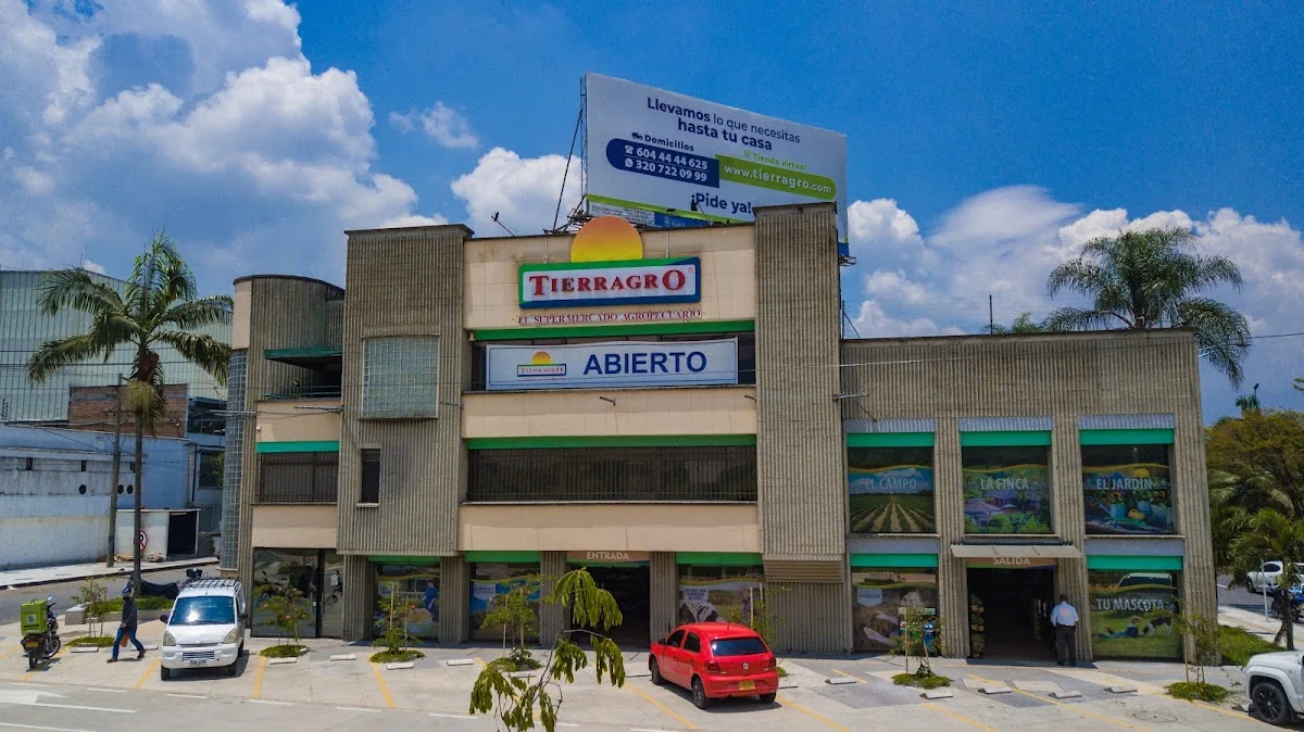 Tierragro Itagüí |Tienda de mascotas y supermercado agropecuario